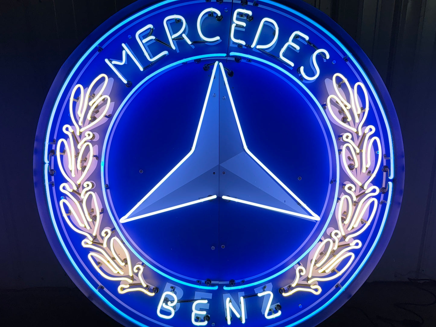Mercedes Benz Neon Sign #N123