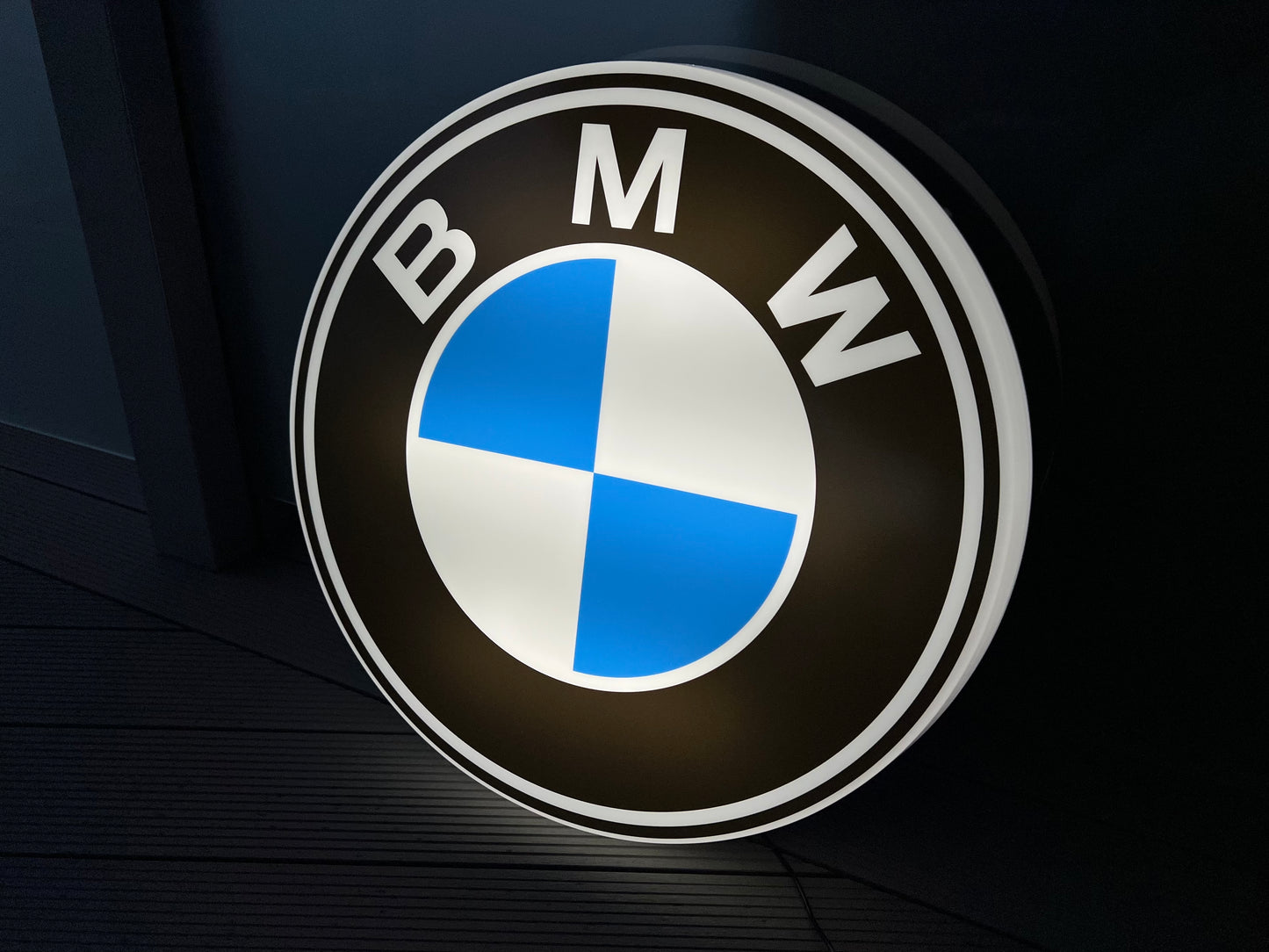 BMW Round Illuminated Logo Sign #B15