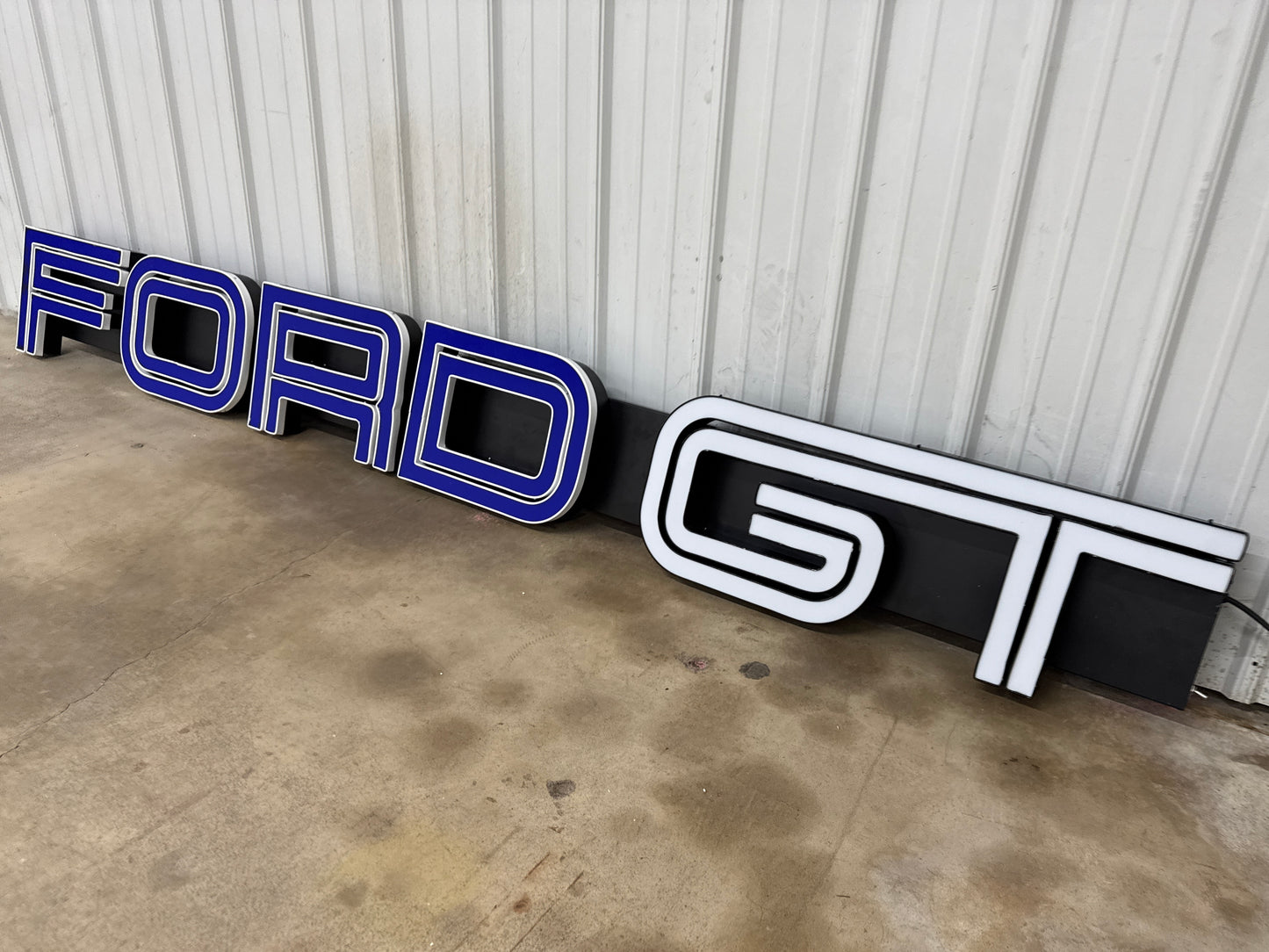 Ford GT Illuminated Sign #D43