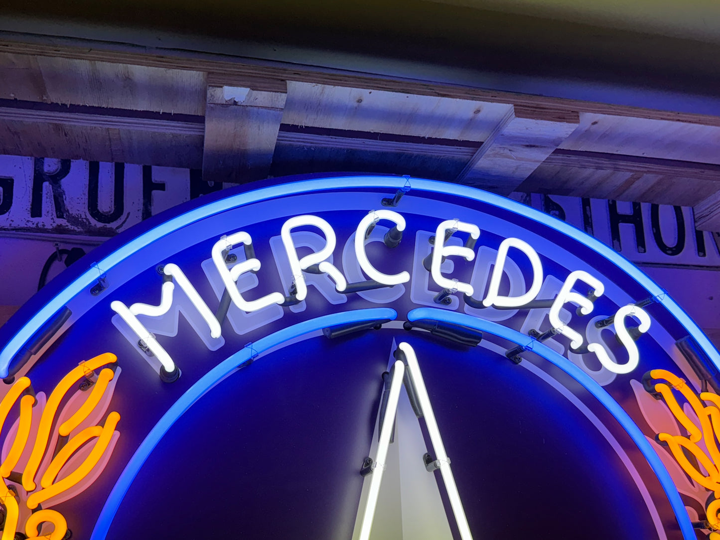 Mercedes Benz Neon Sign #N58
