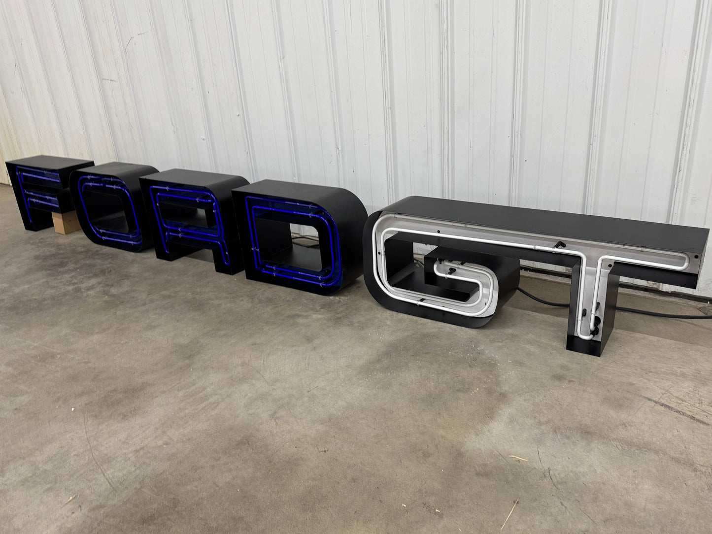 Ford GT Neon Sign #N154