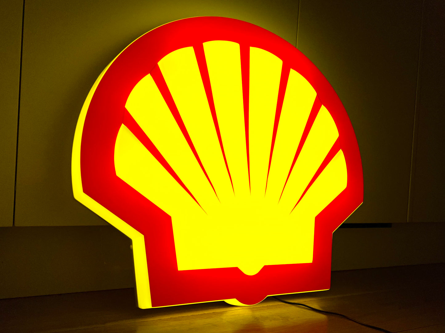 Shell Oil Illuminated Sign #B63