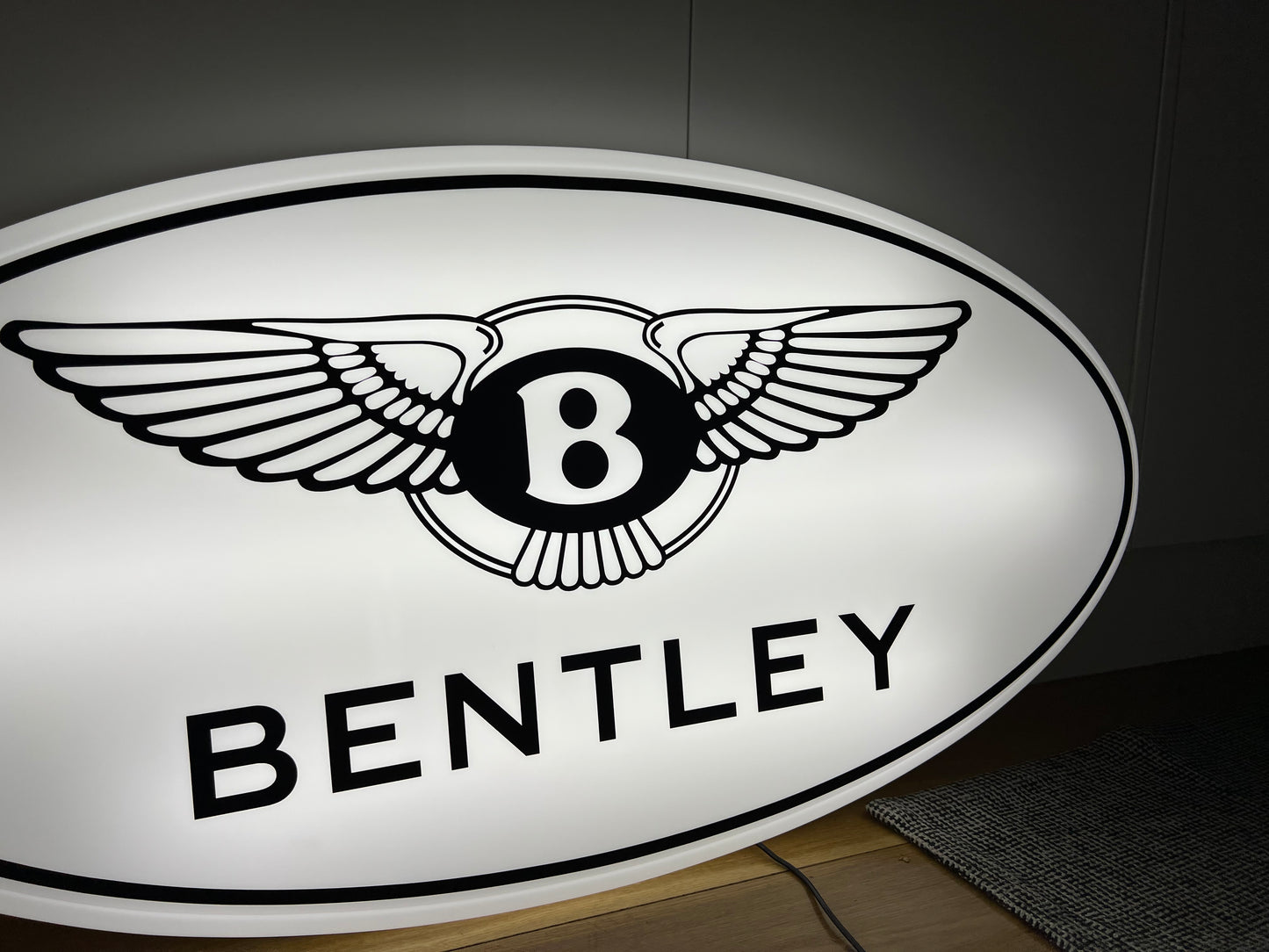 Bentley White Illuminated Logo Sign #B10