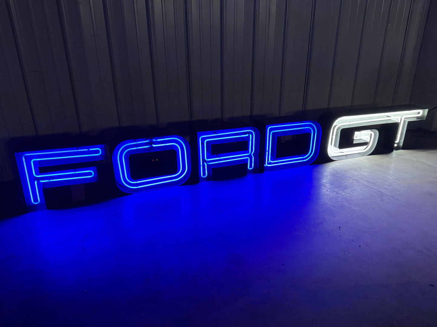 Ford GT Neon Sign #N154