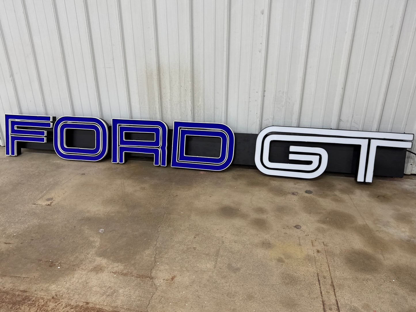Ford GT Illuminated Sign #D43