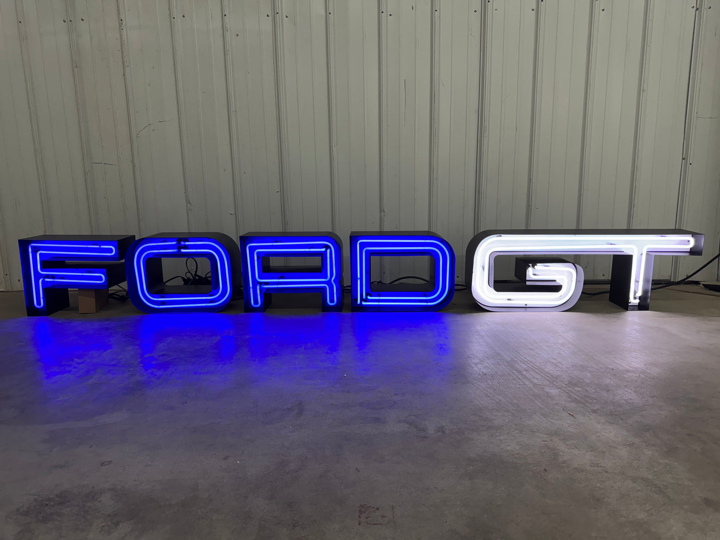 Ford GT Neon Sign #N154