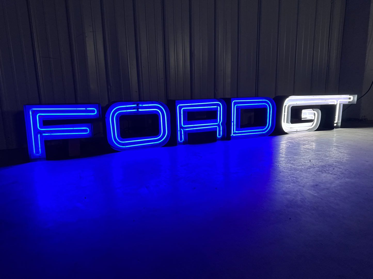 Ford GT Neon Sign #N154