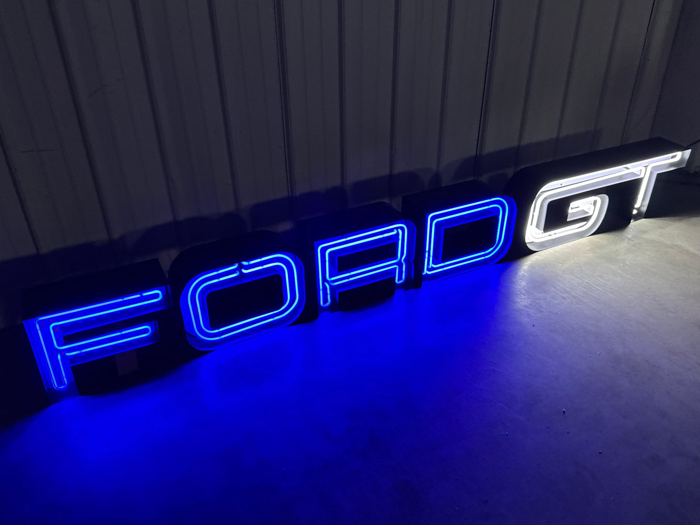 Ford GT Neon Sign #N154
