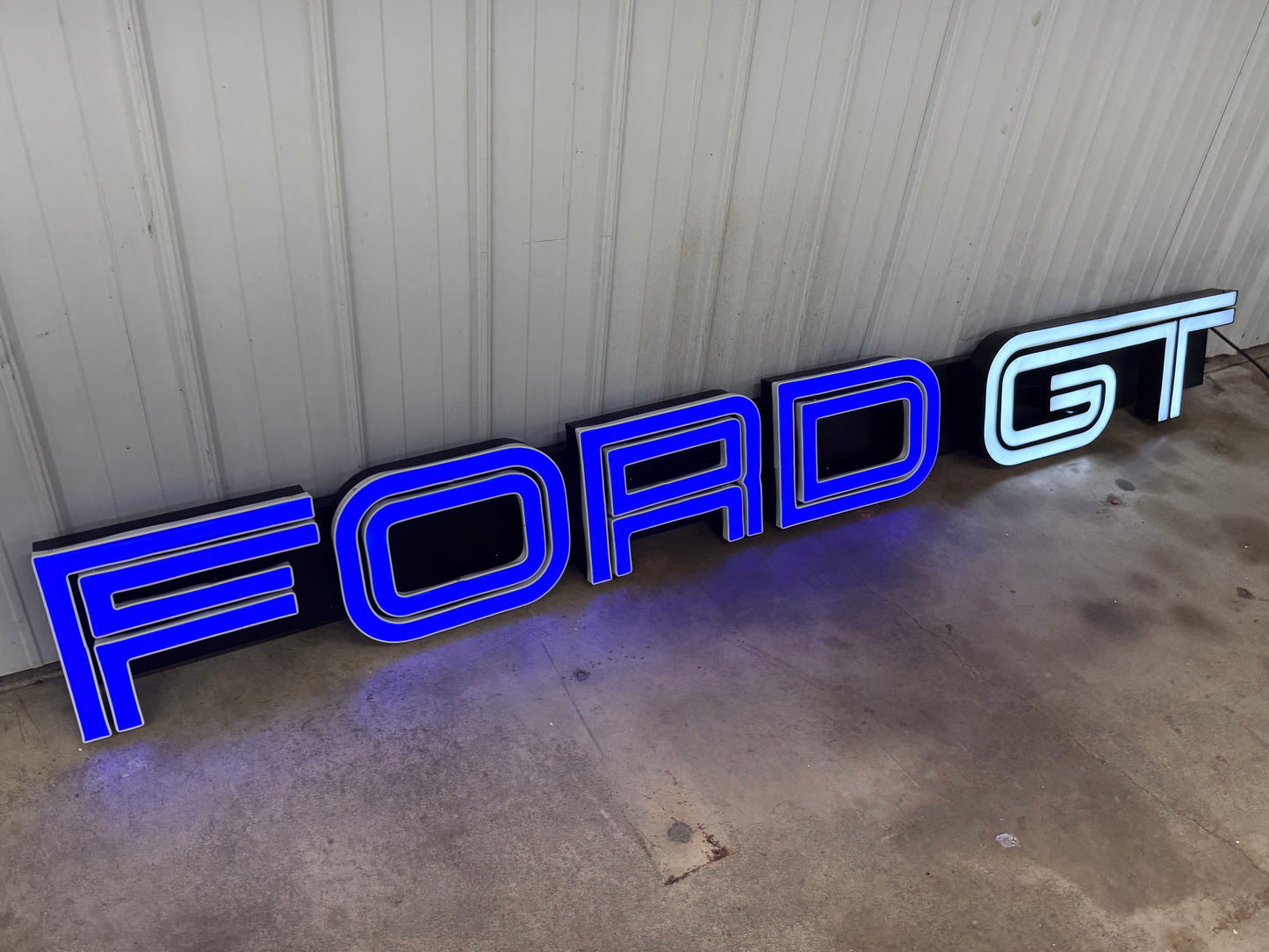 Ford GT Illuminated Sign #D43