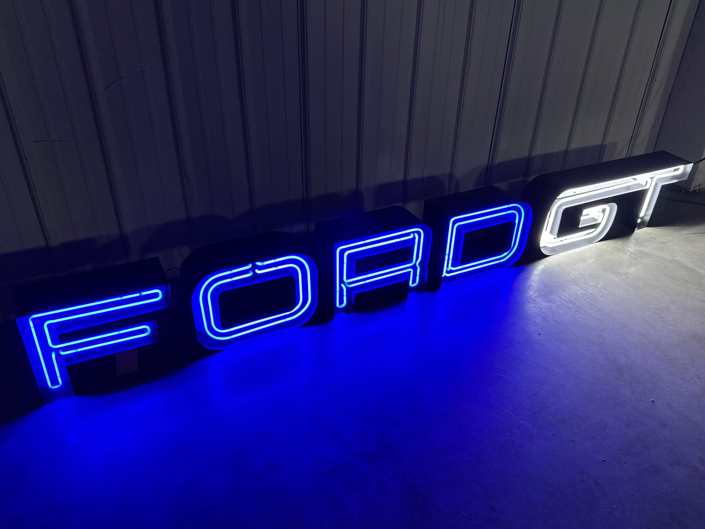Ford GT Neon Sign #N154