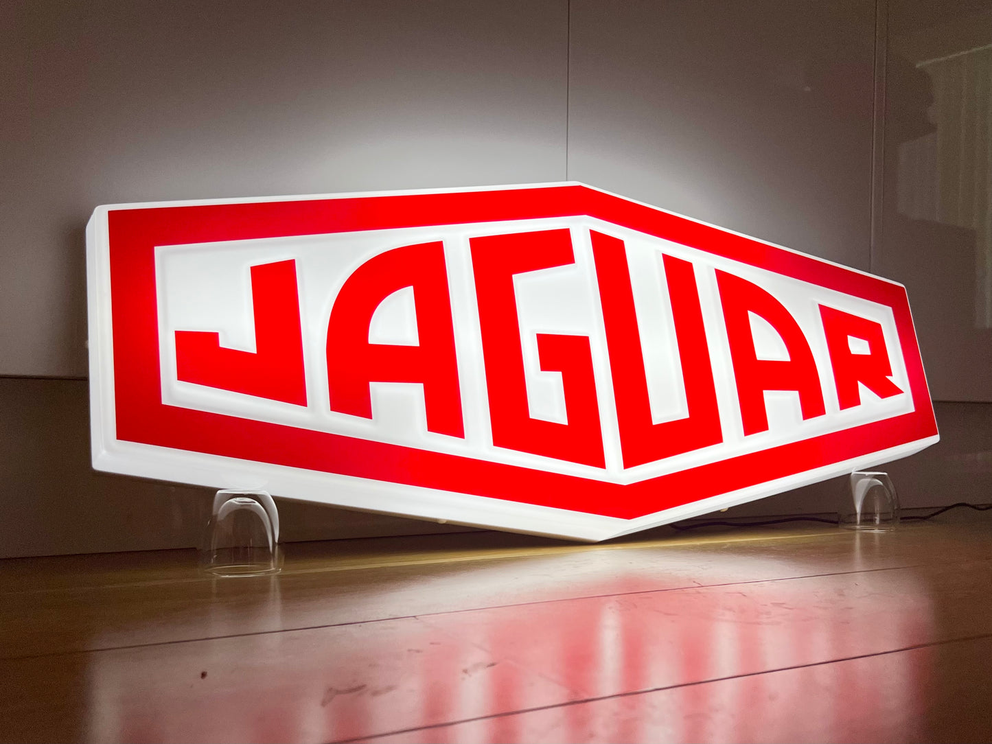Jaguar Heritage Illuminated Logo Sign #B38