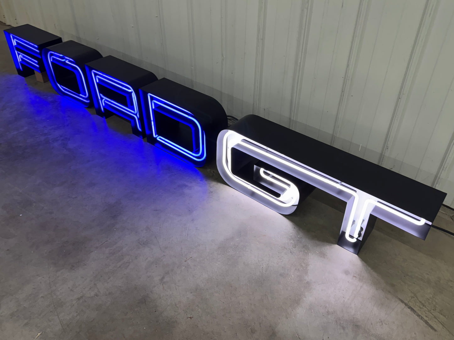 Ford GT Neon Sign #N154