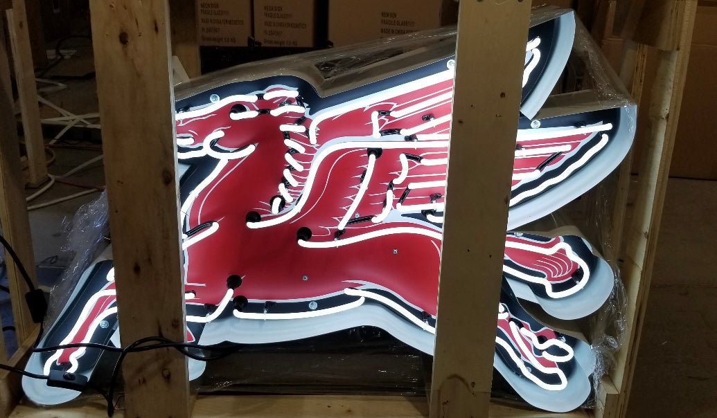 Mobilgas Dragon Facing Left Neon Sign #N60