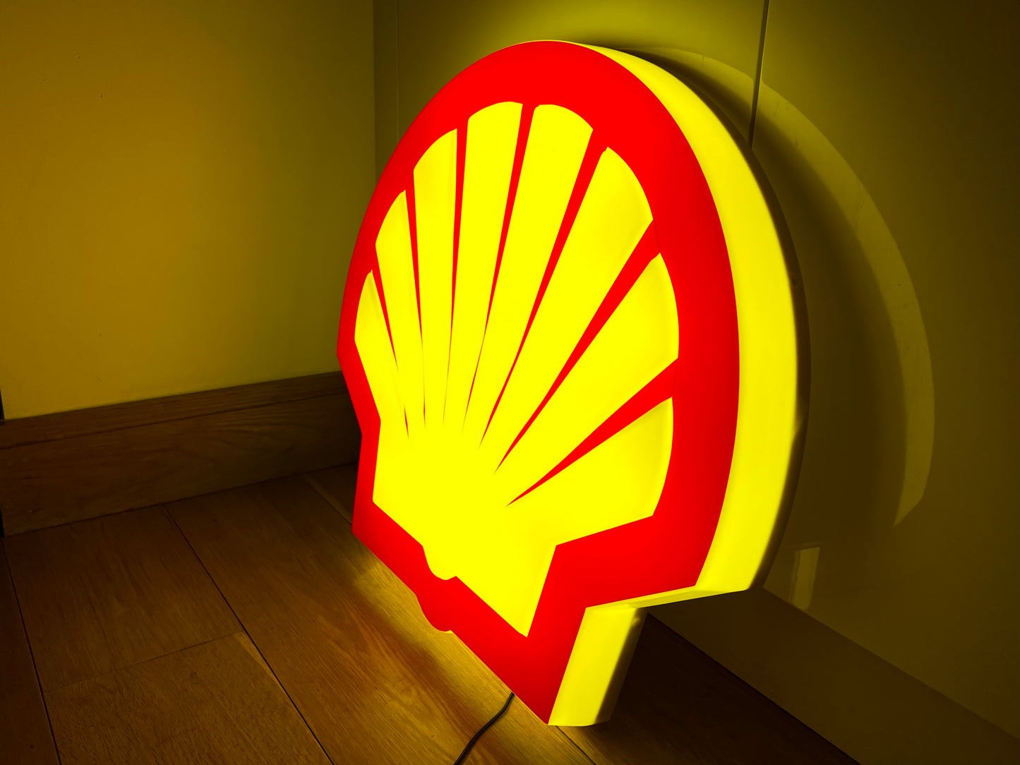 Shell Oil Illuminated Sign #B63
