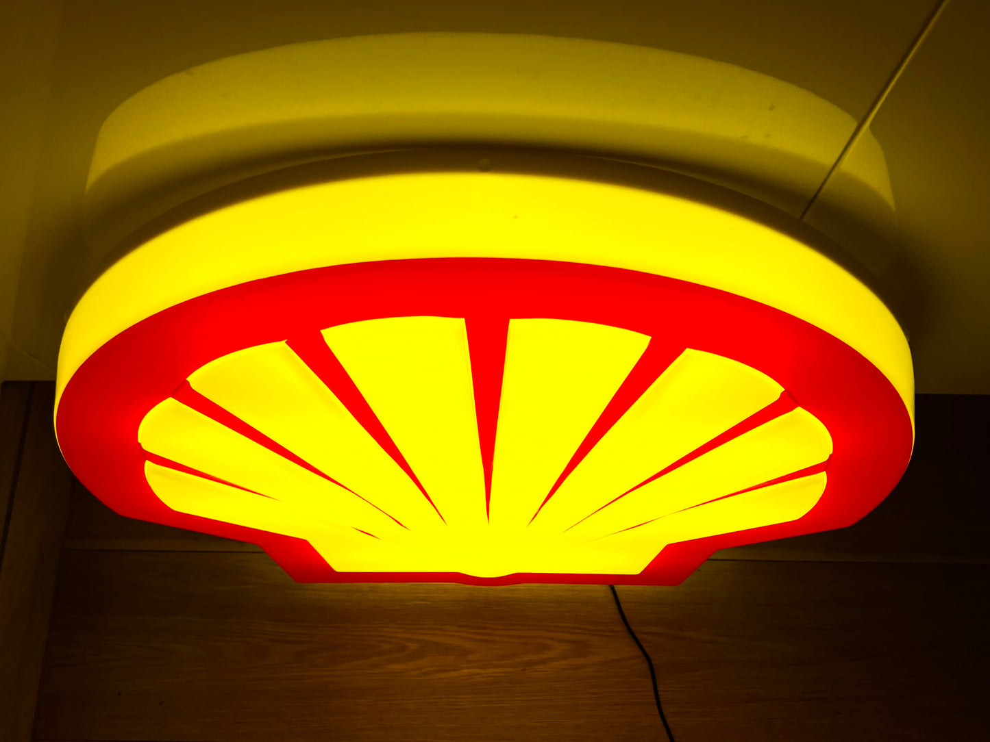 Shell Oil Illuminated Sign #B63