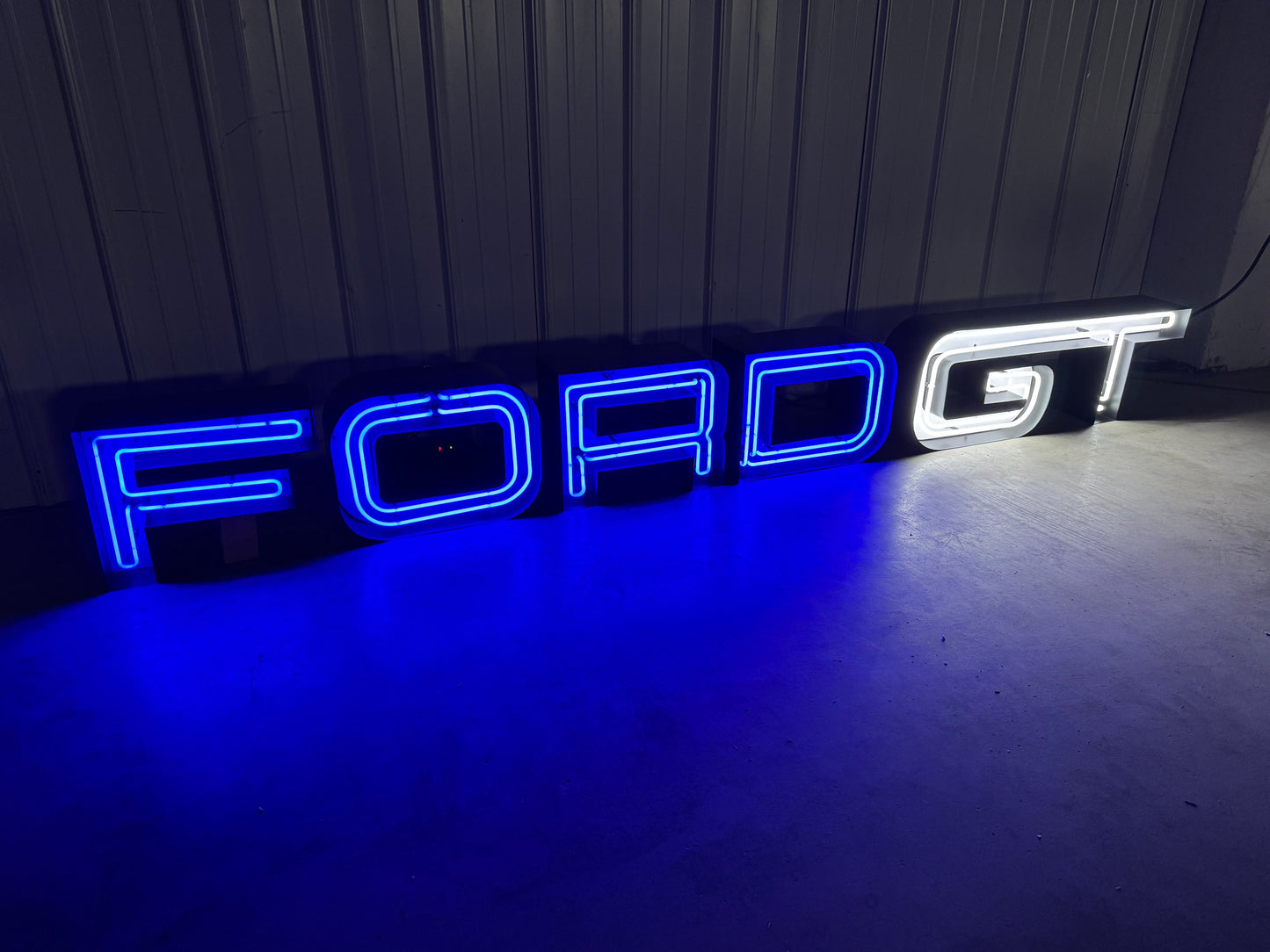 Ford GT Neon Sign #N154