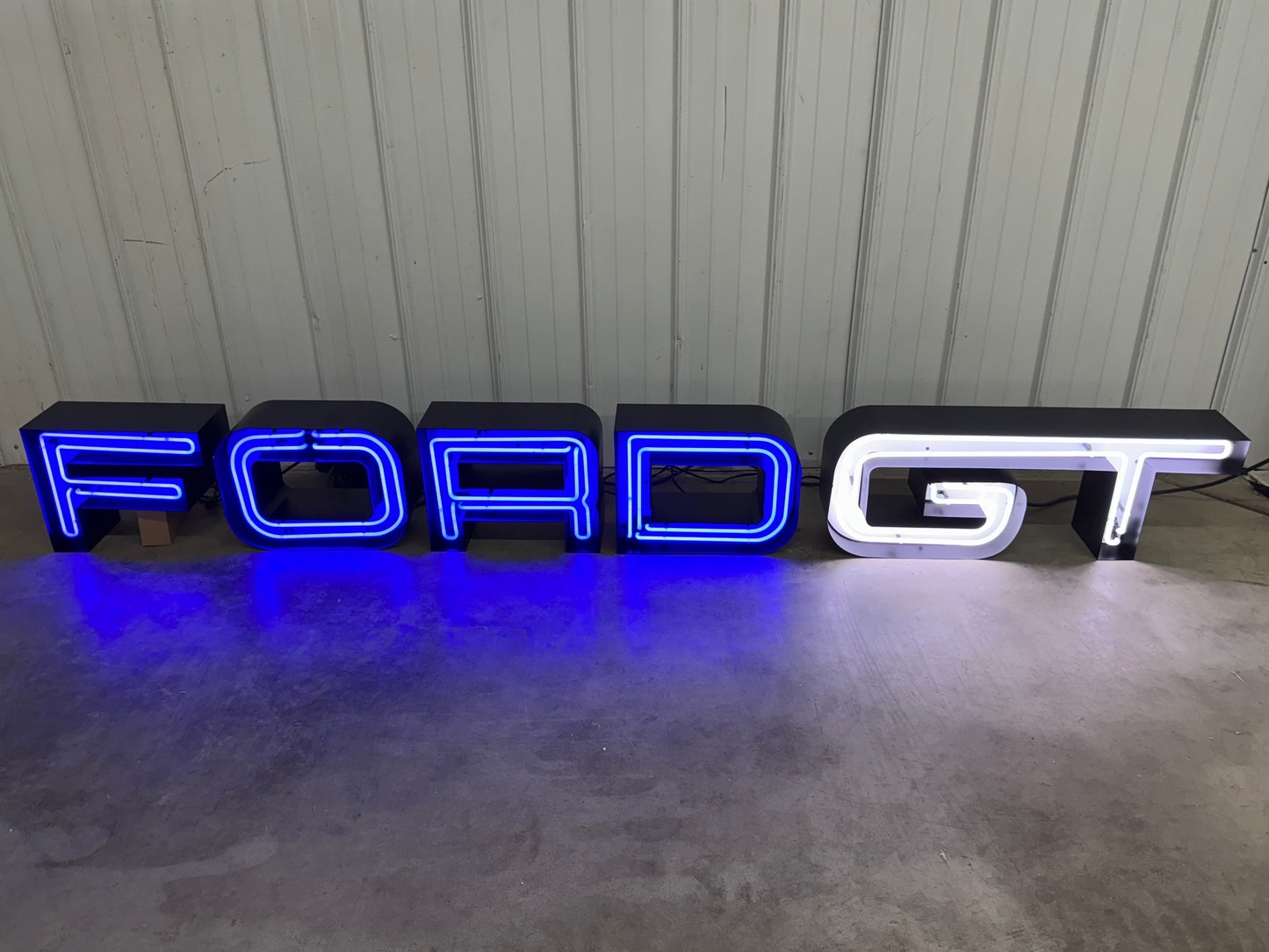 Ford GT Neon Sign #N154