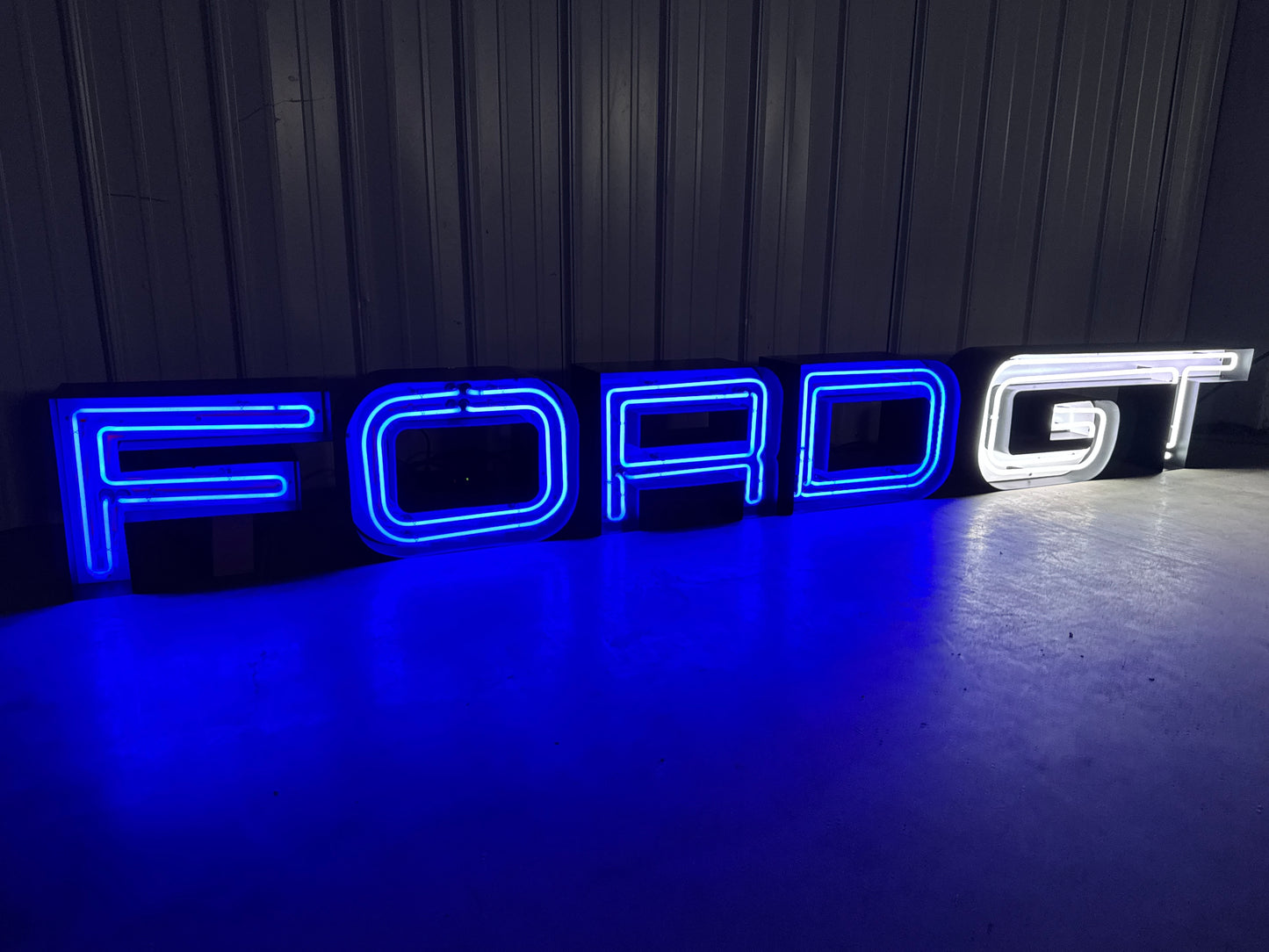 Ford GT Neon Sign #N154