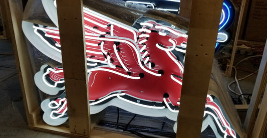 Mobilgas Dragon Facing Right Neon Sign #N61