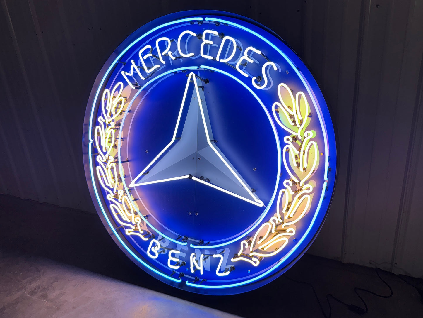 Mercedes Benz Neon Sign #N123