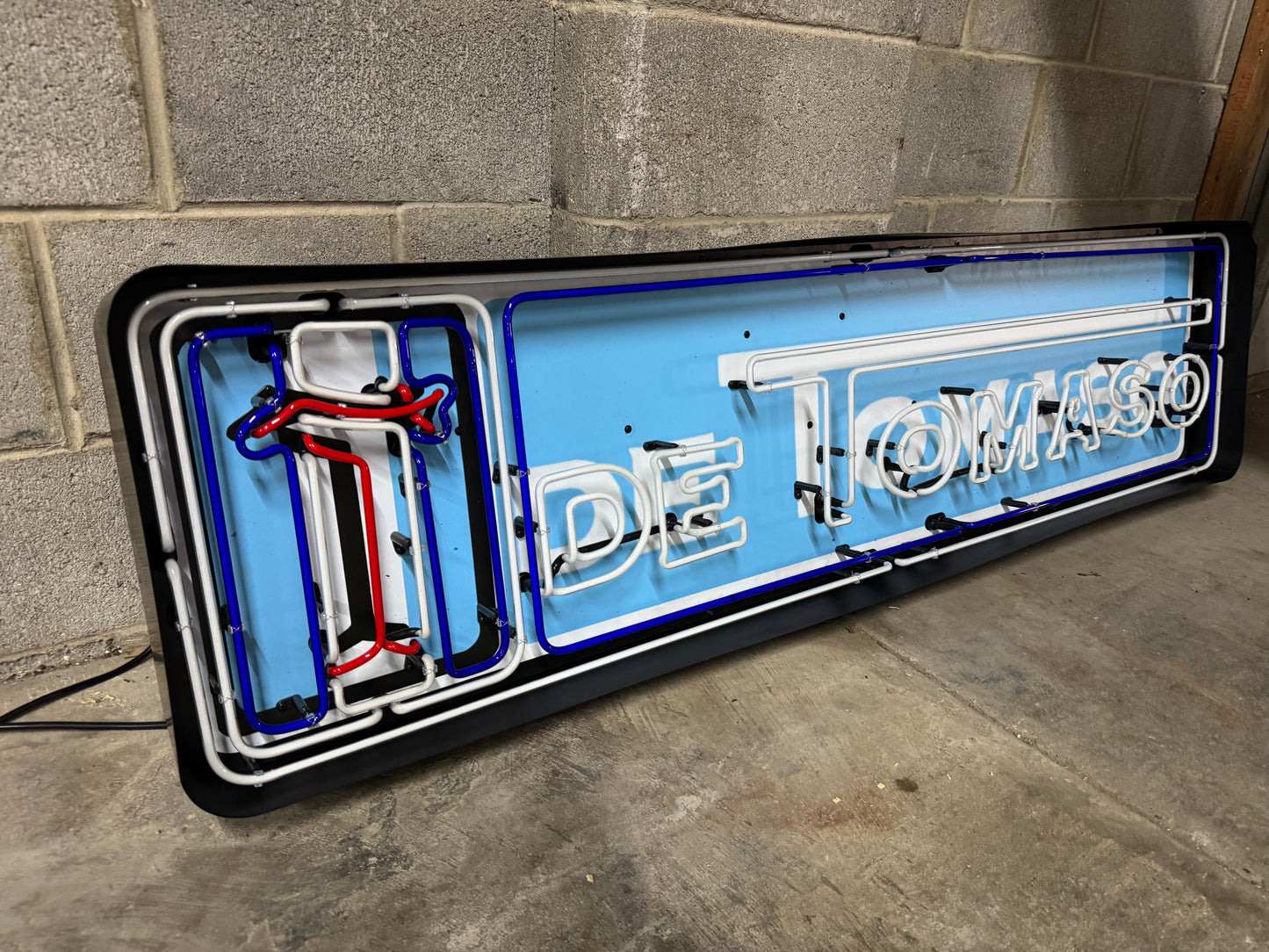 DeTomaso Neon Sign #N149
