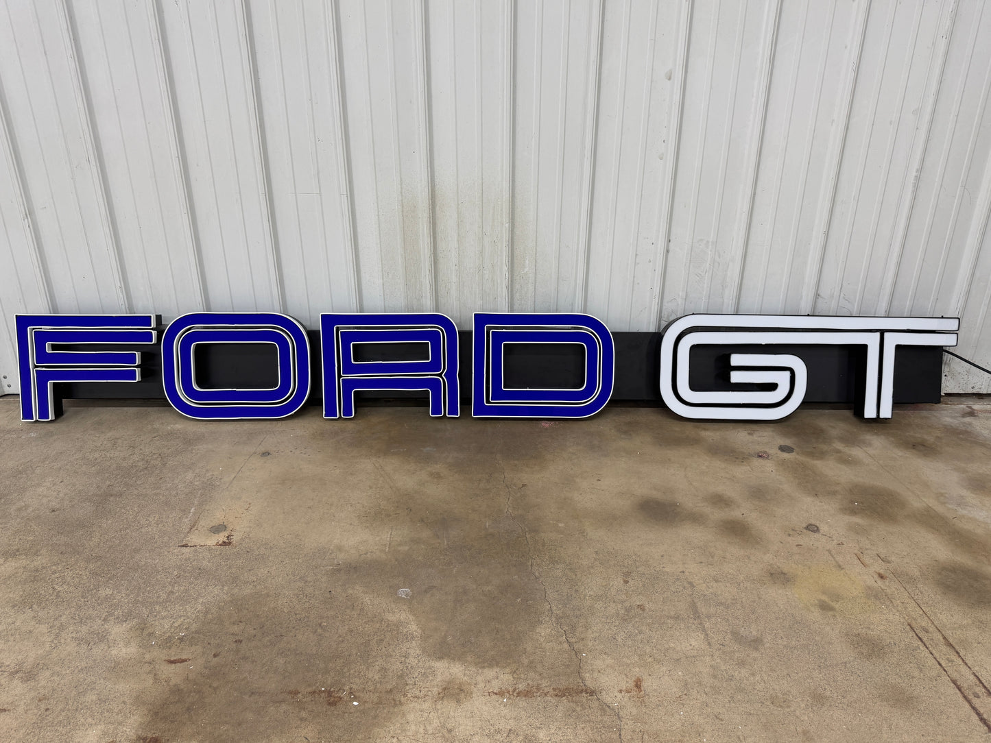 Ford GT Illuminated Sign #D43