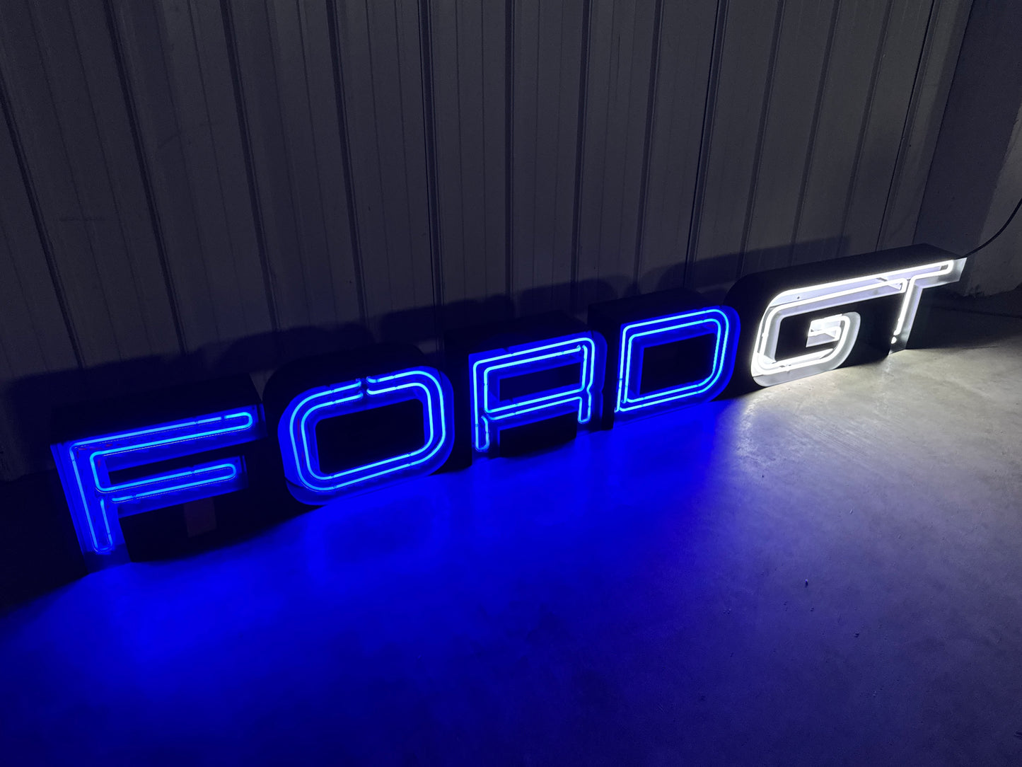 Ford GT Neon Sign #N154