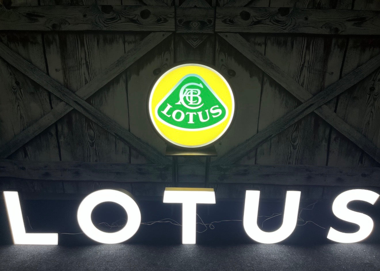 Lotus Illuminated Logo Sign #D51
