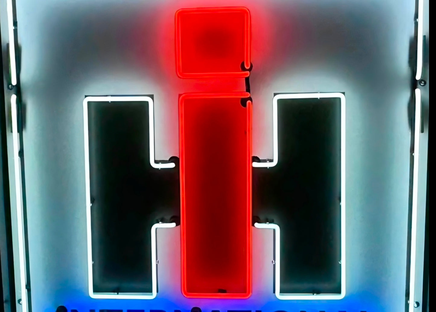 International Harvester Neon Sign #N117