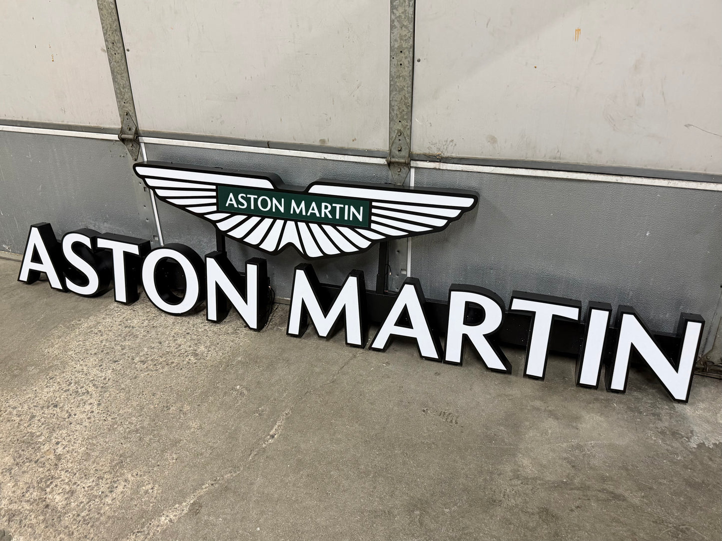Aston Martin Illuminated Sign #D58