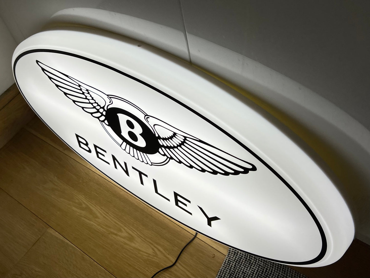 Bentley White Illuminated Logo Sign #B10