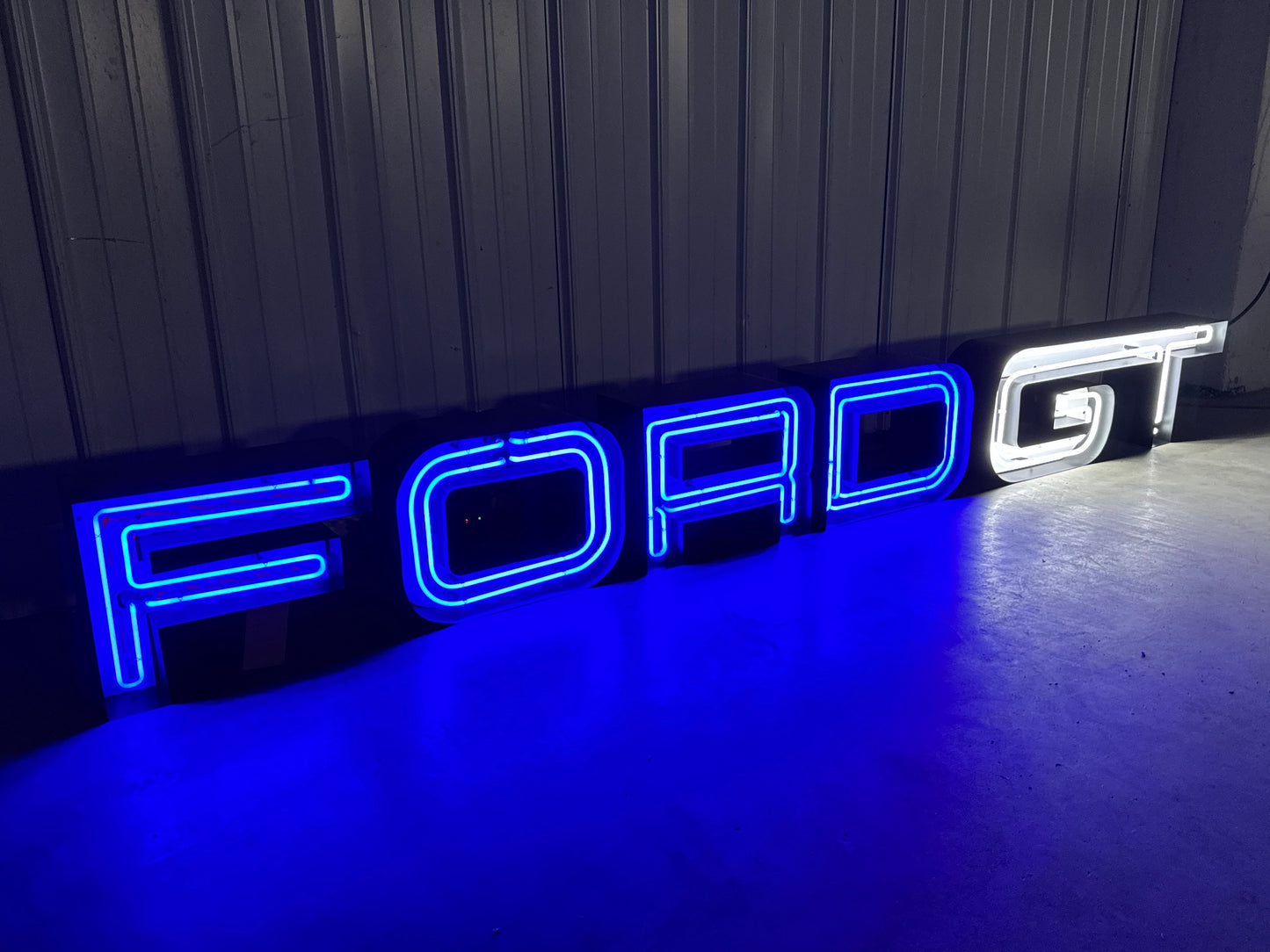 Ford GT Neon Sign #N154