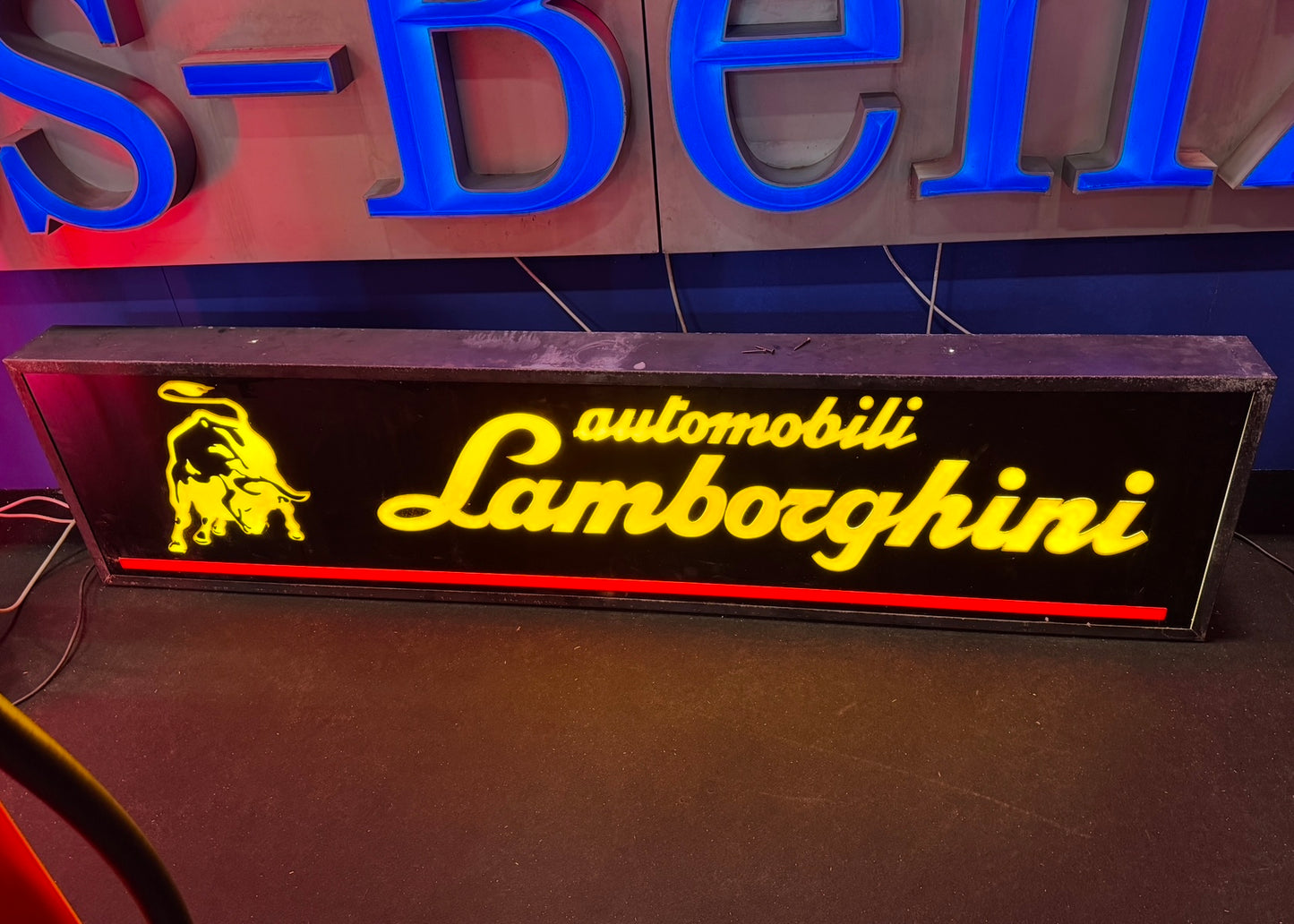 Lamborghini Dealership Illuminated Sign #D29