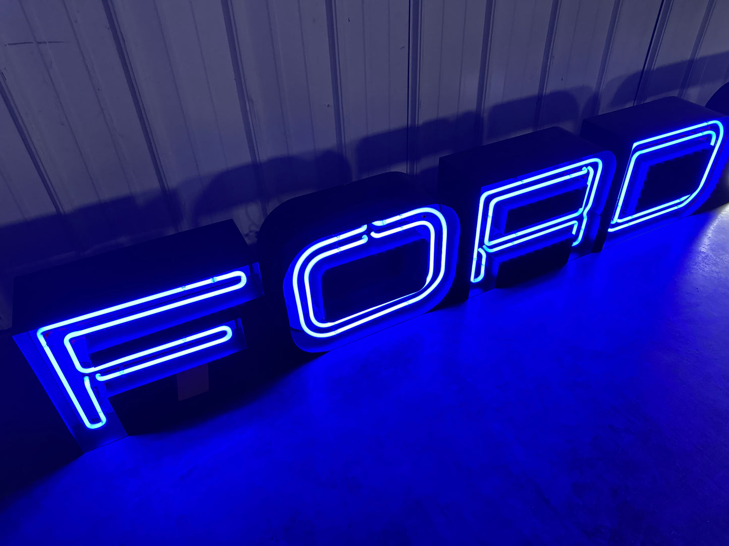 Ford GT Neon Sign #N154