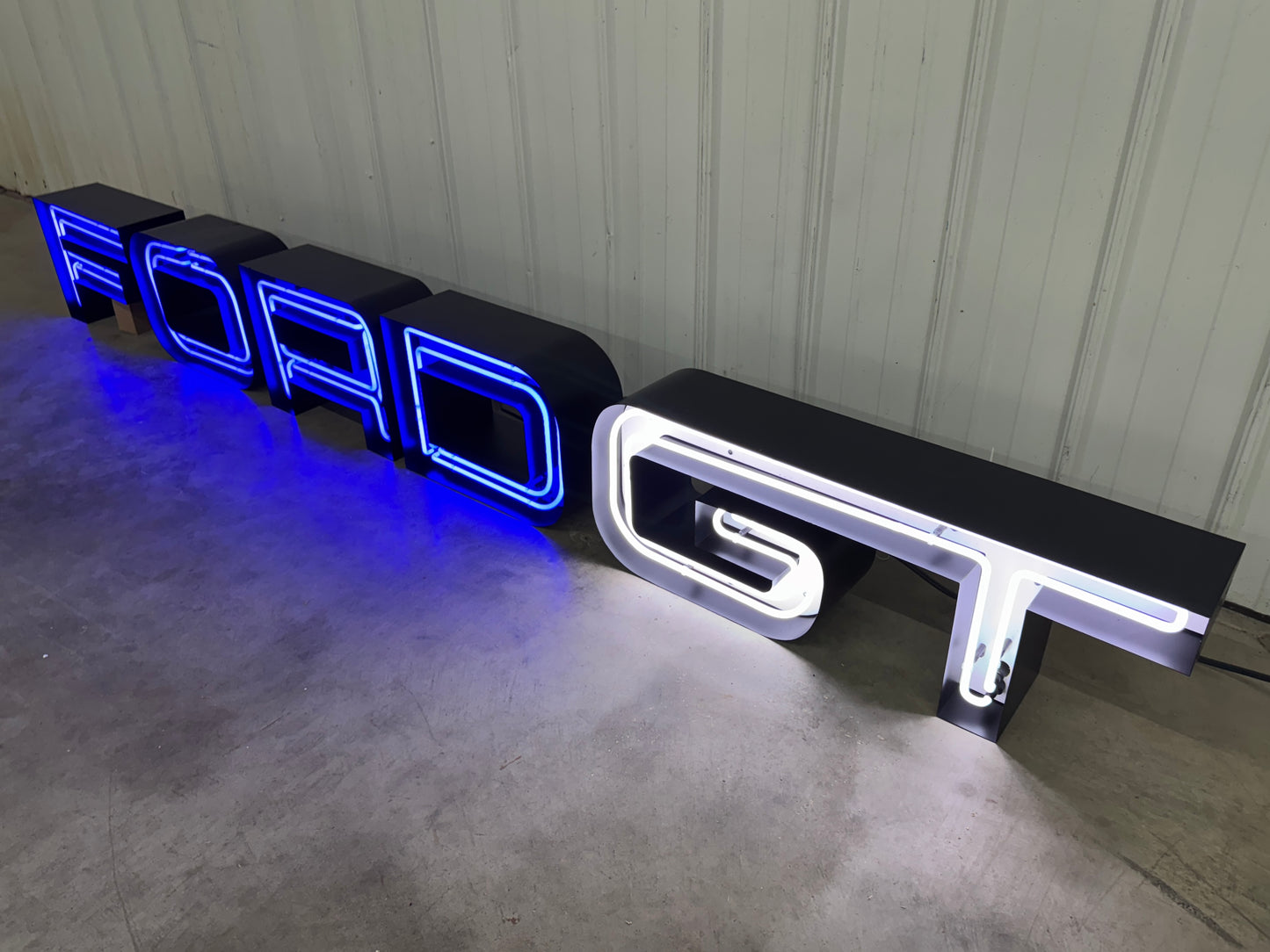 Ford GT Neon Sign #N154