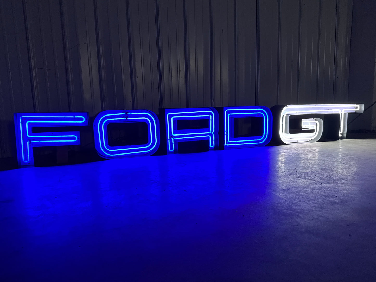 Ford GT Neon Sign #N154